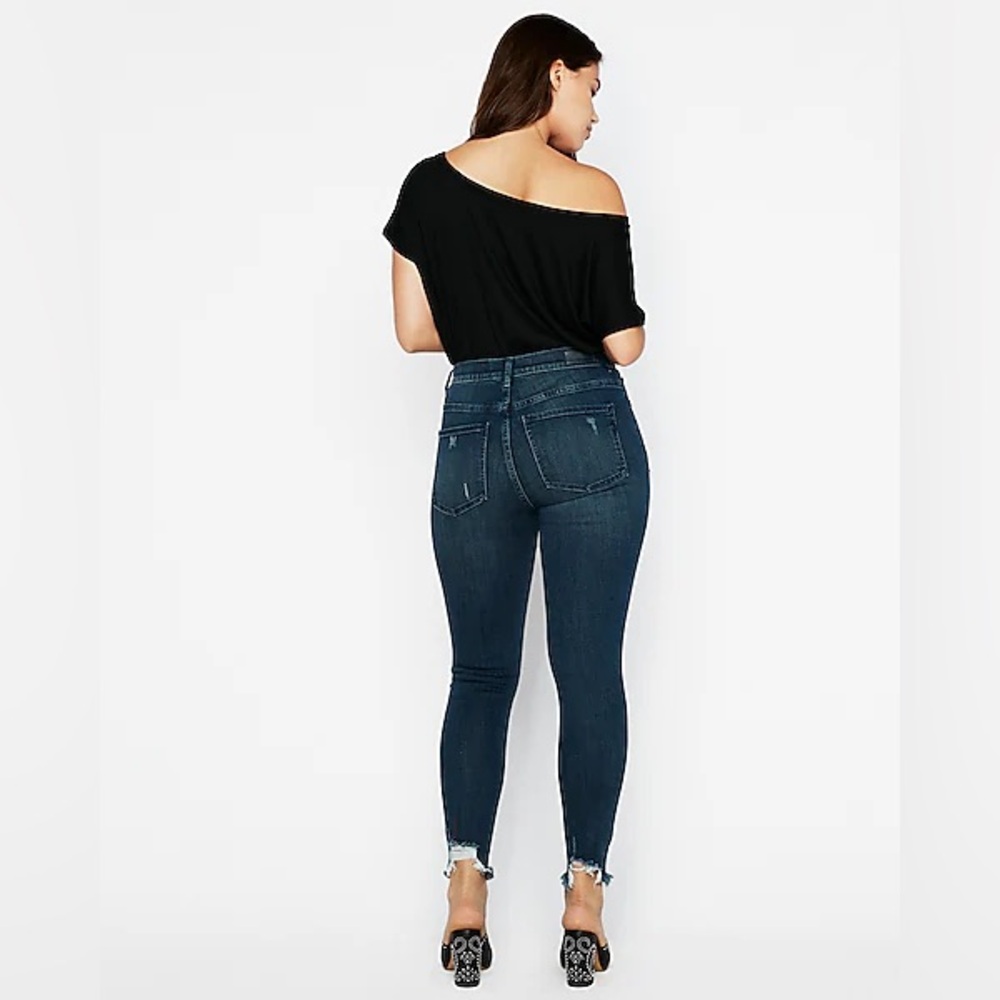 Express Blue Skinny Jeans with Tapered Leg Frayes Bottom Stretchy Comfy Cropped